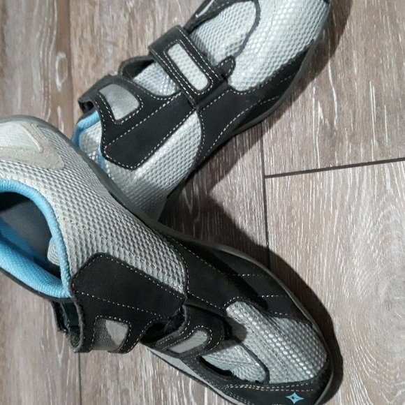 Specialized grey suede and mesh biking shoes. Size 9 - Picture 11 of 11